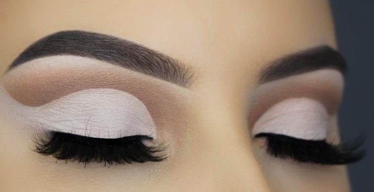 How To Apply Crease Shadow