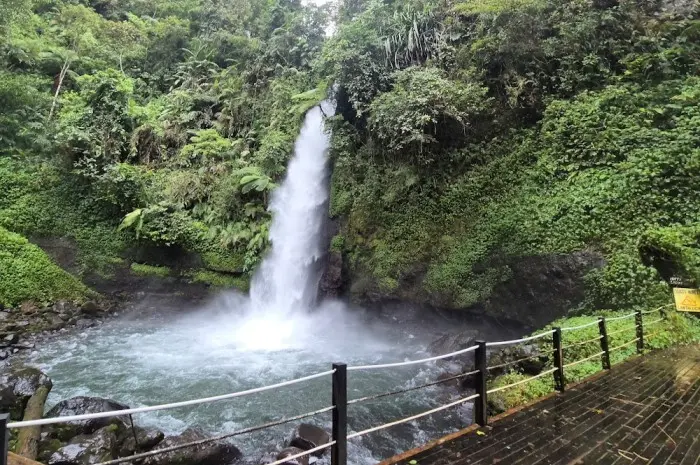 10 Natural Tourism Destinations in Sukabumi for Fun Activities & Adventures